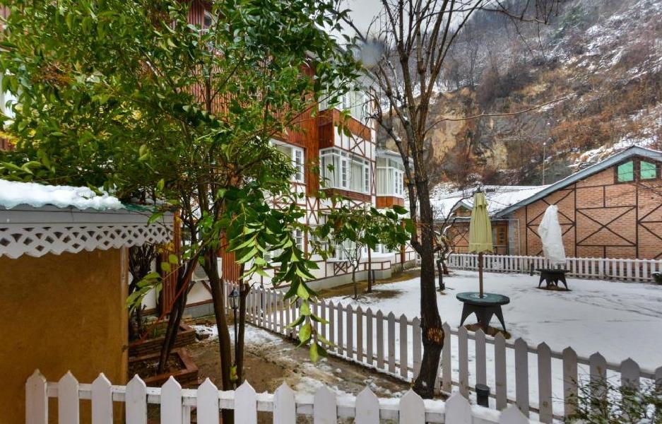 Hotel Metropolis Srinagar