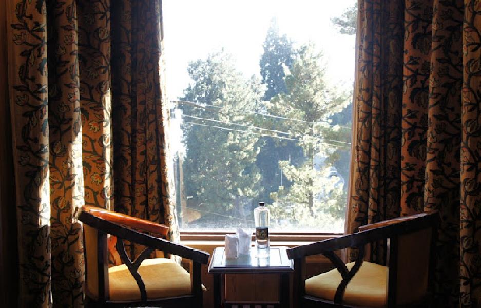 Hotel Zehgeer Continental Gulmarg