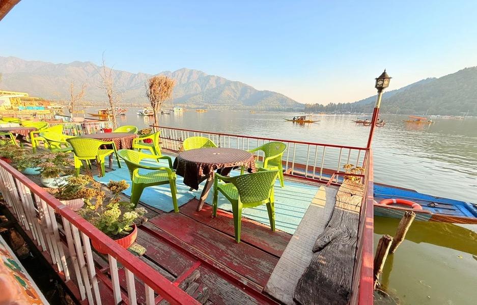 Dal View Resort