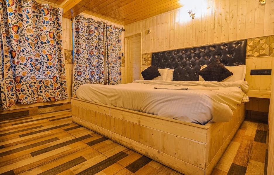 Kashmir House Pahalgam
