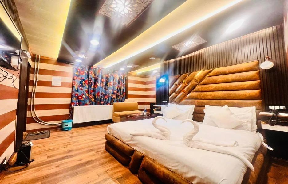Pine View Resort Gulmarg